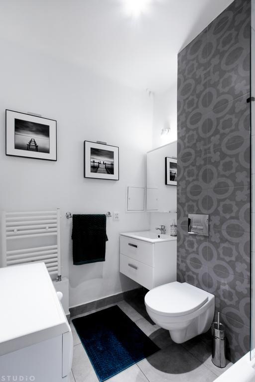 Clicktheflat Avenue Place Apart Rooms Варшава Екстериор снимка